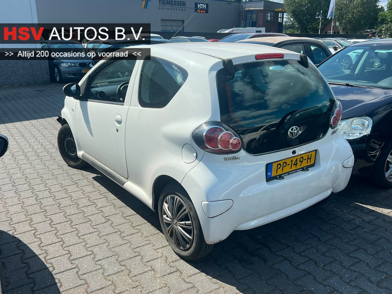 Toyota Aygo - 1.0-12V Dynamic Navigator airco *sloop* - AutoWereld.nl
