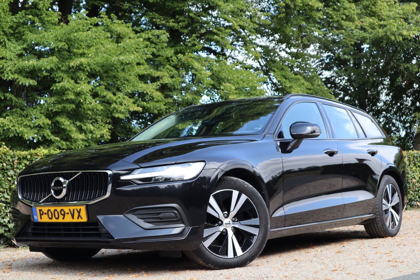 Volvo V60 - 2.0 B3 Momentum Advantage | Trekhaak | Carplay | - AutoWereld.nl