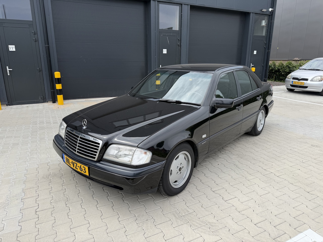Mercedes-Benz C-klasse - 180 Classic Roestvrij! Nederlandse auto! 15'' AMG Monoblock! - AutoWereld.nl