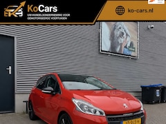 Peugeot 208 - Apk / Airco / Cruise / Parkeersensoren / Navi / Carplay