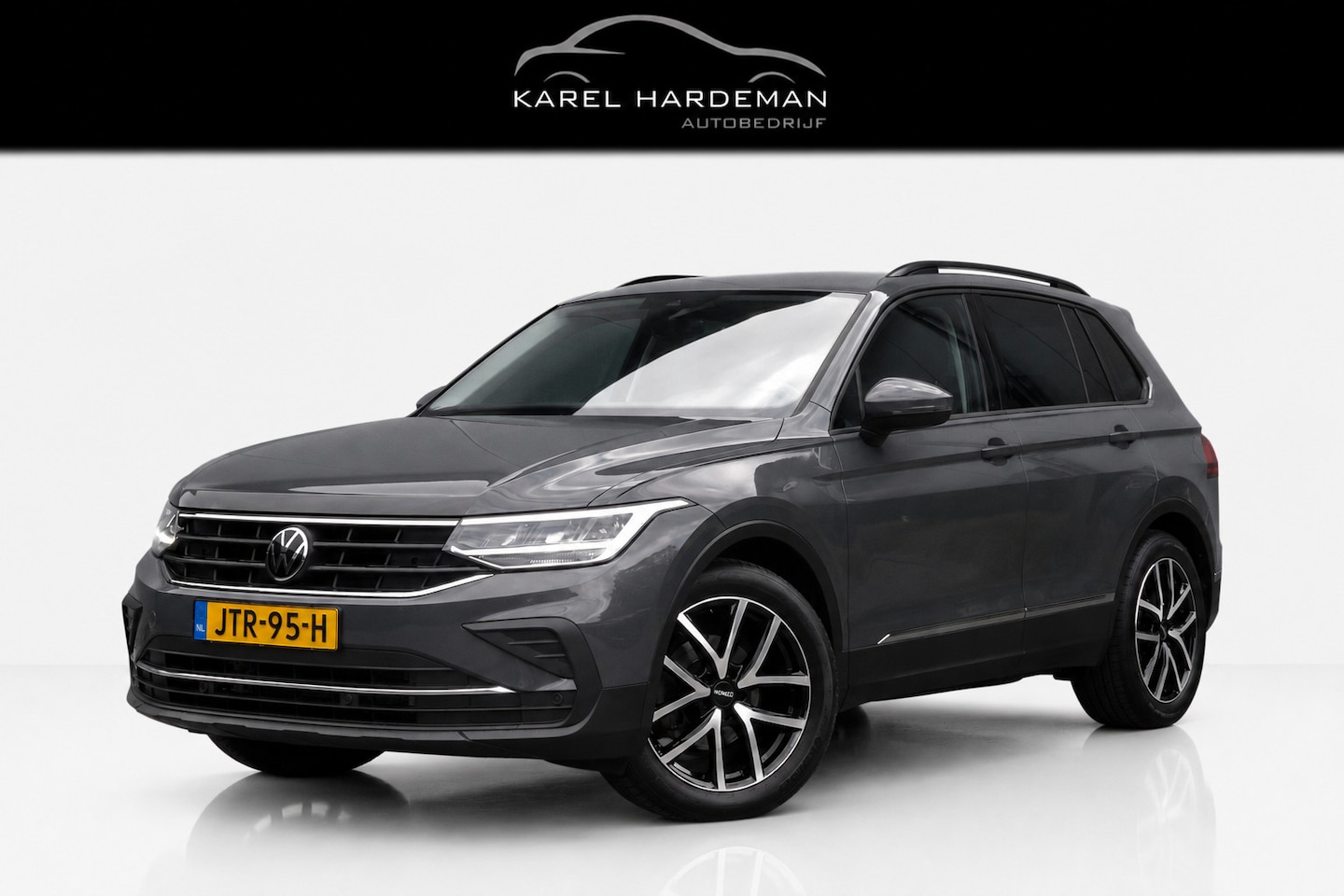 Volkswagen Tiguan - 1.5 TSI Life Business | Apple Carplay | ACC | Afn. Trekhaak | Stoel & Stuurverwarming - AutoWereld.nl