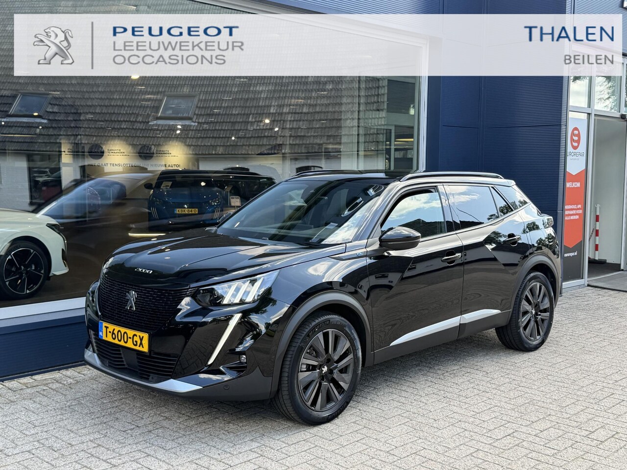 Peugeot e-2008 - EV GT Pack 136 PK 50kw/h | Schuif-Kanteldak | Stoelverwarming | FULL LED koplampen | Achte - AutoWereld.nl