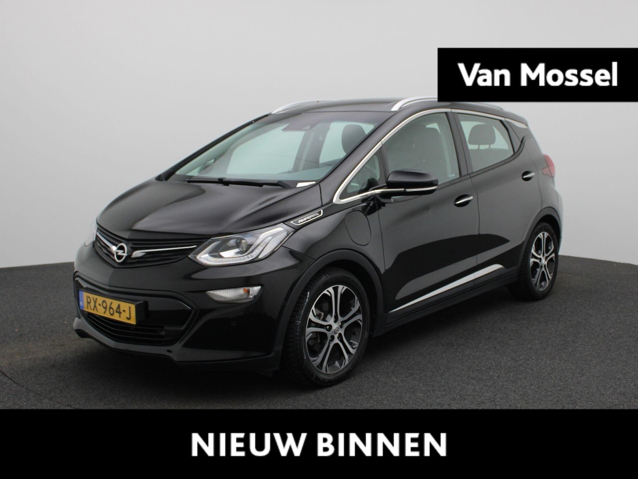 Opel Ampera-e - Launch executive 60 kWh | Apple Carplay/Android Auto | Camera | Parkeersensoren | Stoelver - AutoWereld.nl