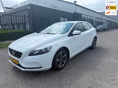Volvo V40 - 1.6 D2 R-Design