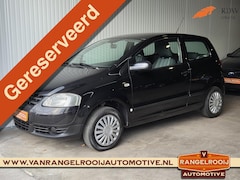 Volkswagen Fox - 1.2 Trendline, trekhaak, airco, centr. vergr