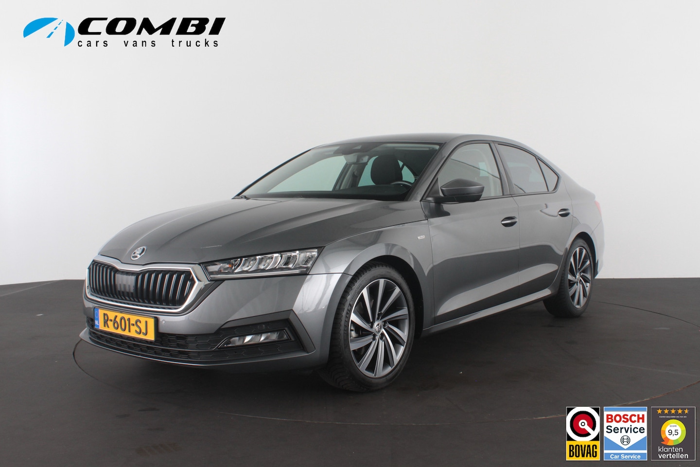 Skoda Octavia - 1.5 e-TSI Tour Editie > Trekhaak/ACC/18 inch/Keyless/All season banden - AutoWereld.nl