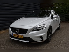 Volvo V40 - 1.5 T3 R-DESIGN SPORTAUTOMAATPANODAKBJ 2019PARELMOER WIT14894 EURO