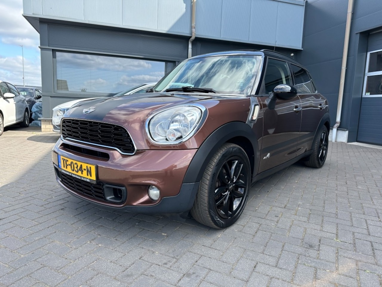 MINI Countryman - 1.6 Cooper S ALL4 Chilli Aut. Leder schuifdak - AutoWereld.nl