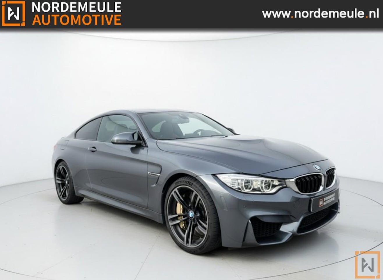 BMW M4 - M4 Carbon, Schaalstoelen, AUT, Camera, Navi - AutoWereld.nl