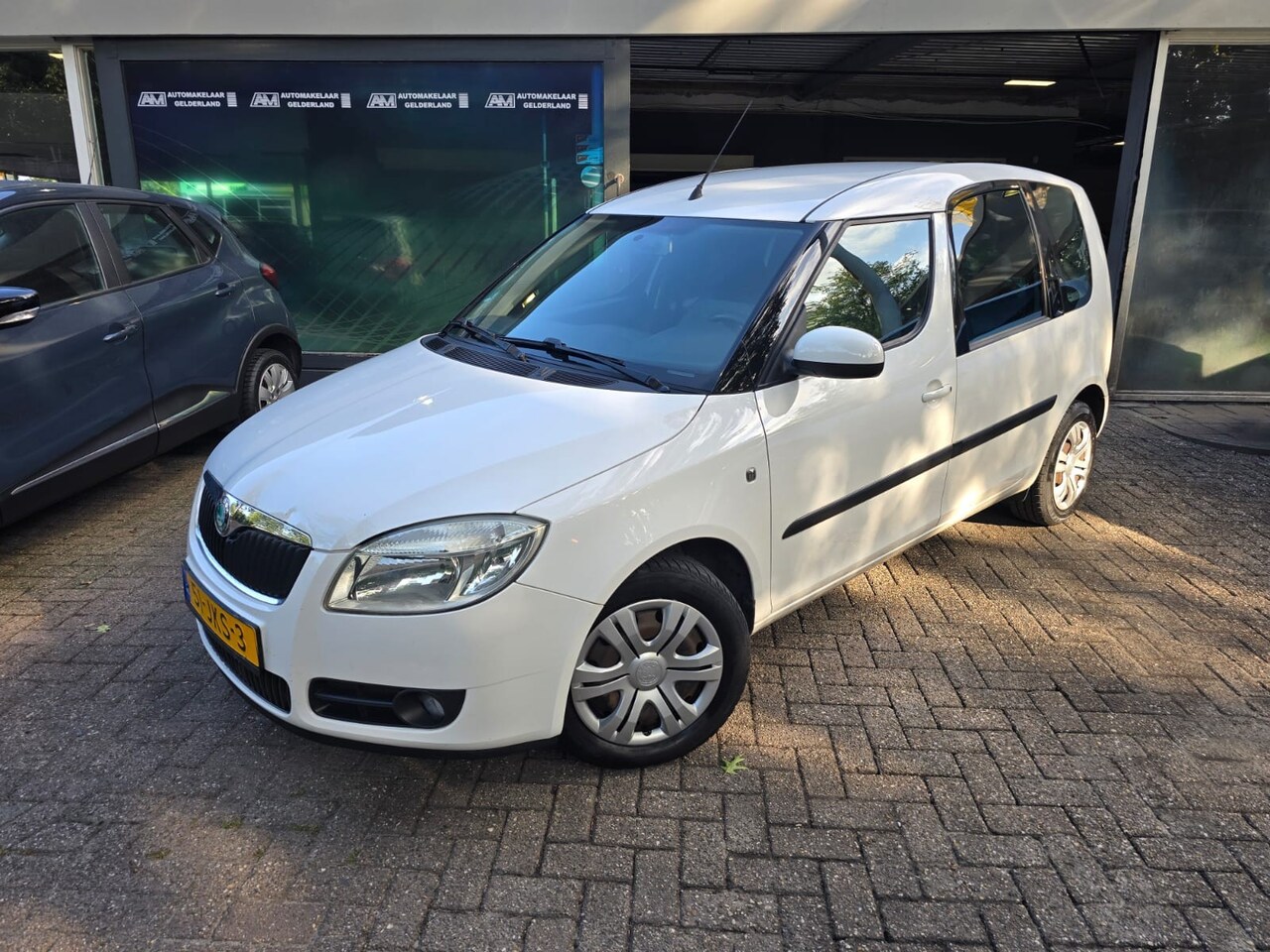 Skoda Roomster - 1.2 Ambition | 2E EIGENAAR |3/6 OF 12MND GARANTIE | AIRCO | ELEC RAMEN | NW APK | - AutoWereld.nl