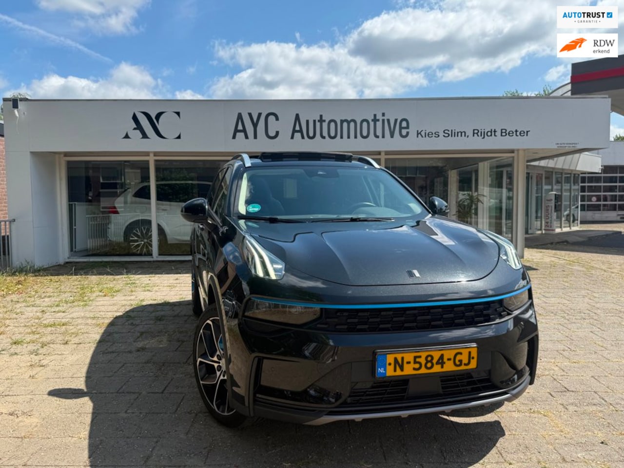 Lynk & Co 01 - 1.5 PHEV Plug in Hybrid| Zwart |NL Auto | Pano | Memory - AutoWereld.nl