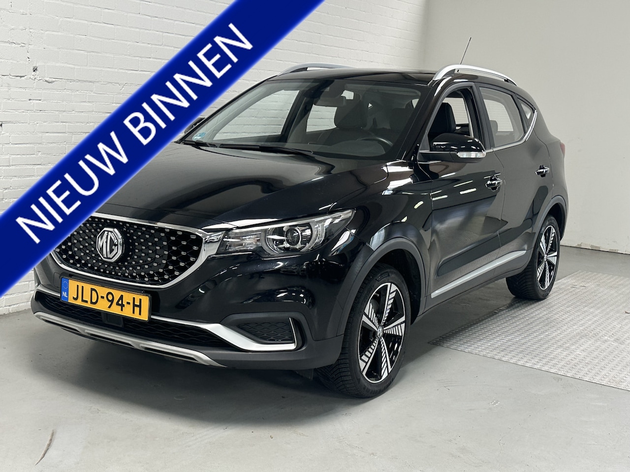 MG ZS - Luxury 45 kWh CLIMA / CRUISE / LEER / CAMERA / PANO - AutoWereld.nl