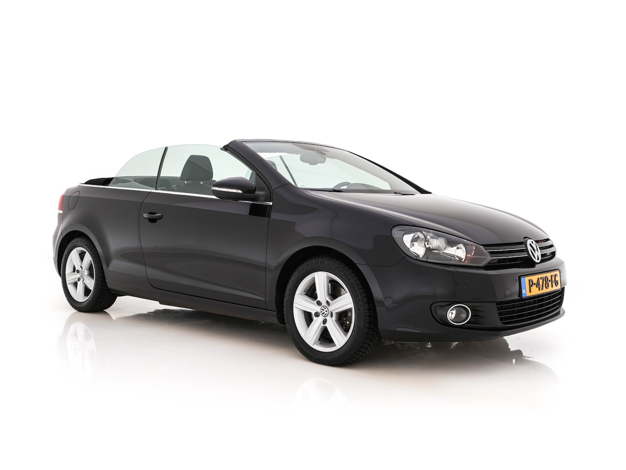 Volkswagen Golf Cabriolet - 2.0 TDI Bluemotion Aut. *NAVI-FULLMAP | HEATED-COMFORTSEATS | SHIFTPADDLES | ECC | PDC | C - AutoWereld.nl