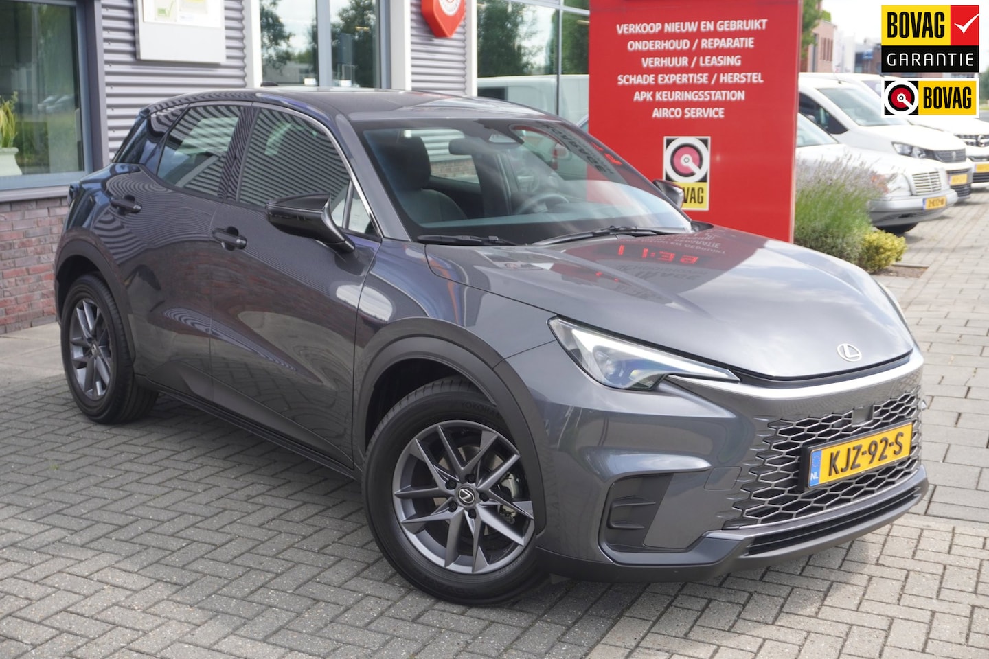 Lexus LBX - Business Line 2WD / ACC / Camera / Carplay - AutoWereld.nl