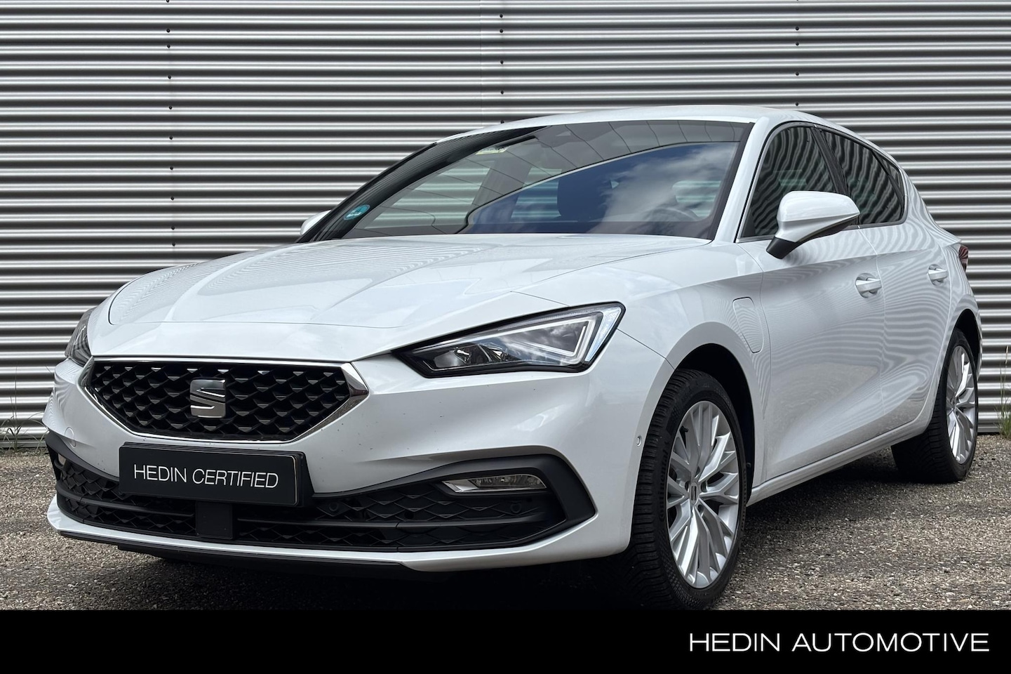 SEAT Leon - 1.4 TSI eHybrid PHEV Xcellence / Adaptieve Cruise Control / Parkeercamera / Stoelverwarmin - AutoWereld.nl