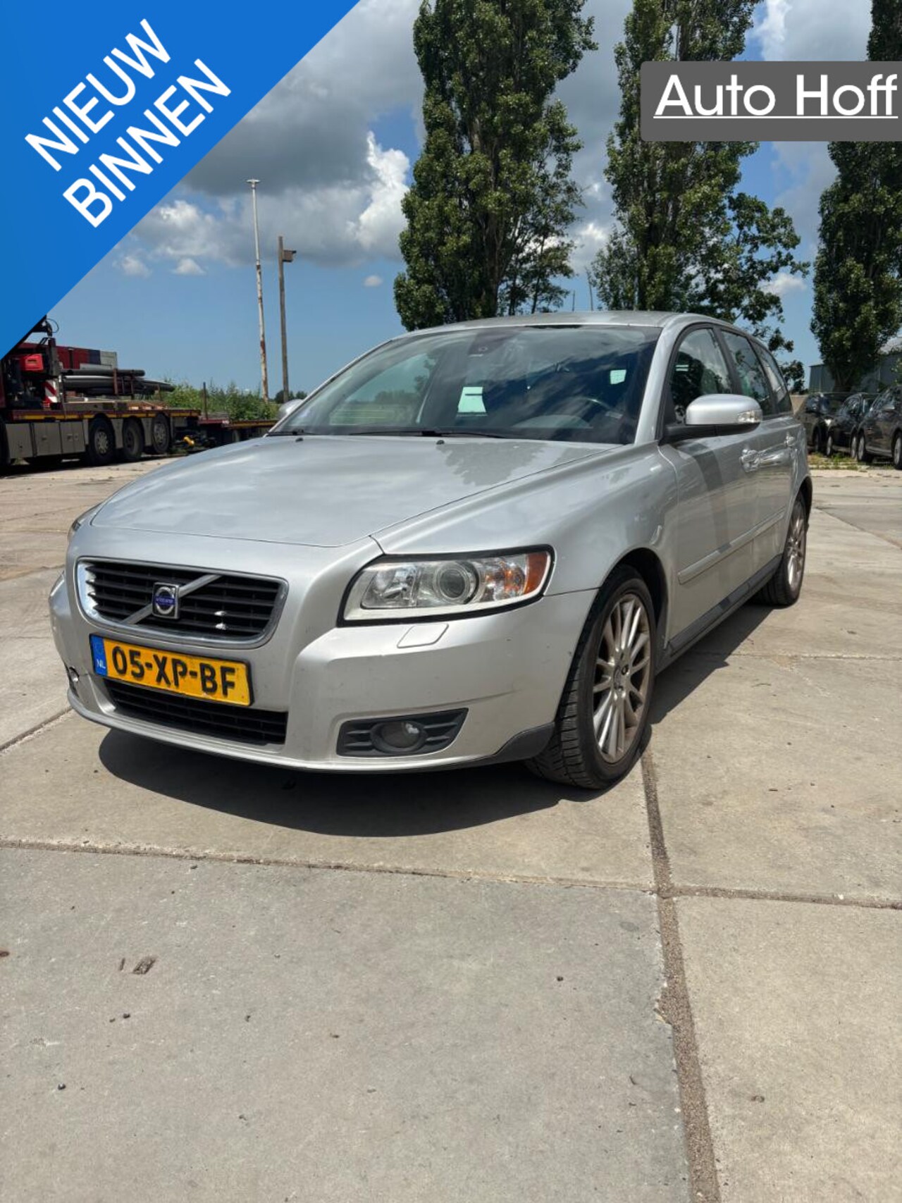 Volvo V50 - 2.4i Edition II | Autom. Airco | Cruise Control | LMV | PDC | LPG-G3 | Trekhaak | Nieuwe A - AutoWereld.nl