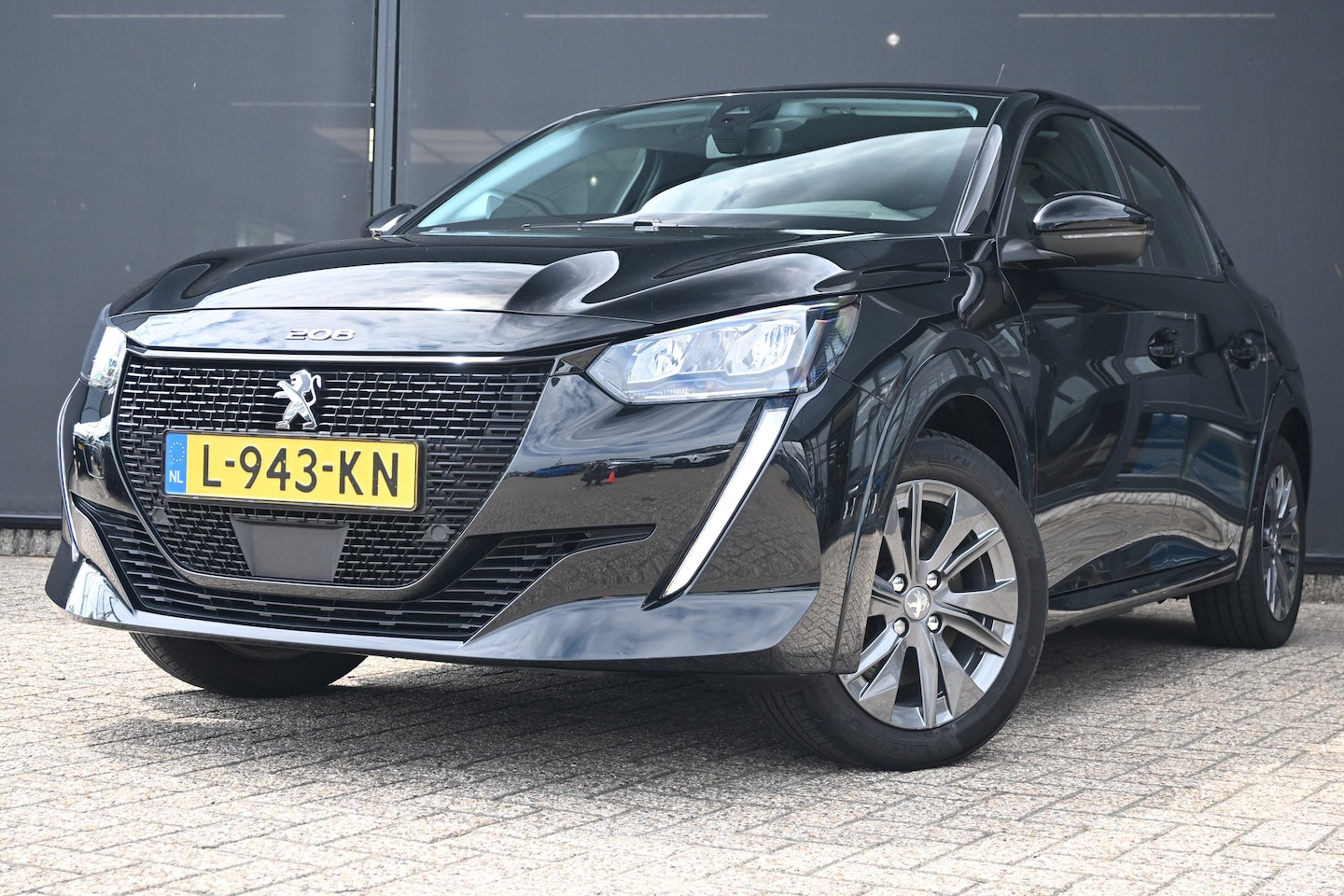 Peugeot e-208 - EV Blue Lease Active 50 kWh | Navigatie | Parkeersensoren | Cruise Control | Climate Contr - AutoWereld.nl