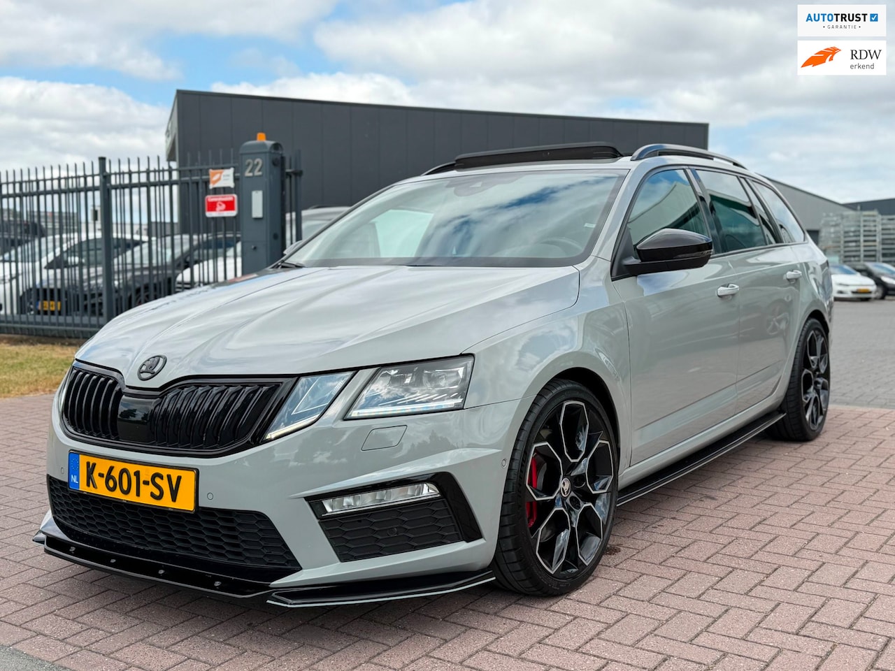 Skoda Octavia Combi - 2.0 TSI VRS 245 Business 2017 Vol opties ! - AutoWereld.nl