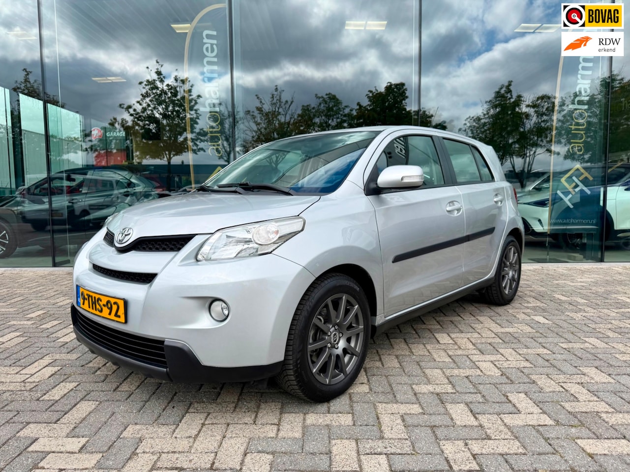 Toyota Urban Cruiser - 1.3 VVT-i Dynamic 1.3 VVT-i Dynamic, Climate, PDC, Navi, Bluetooth - AutoWereld.nl