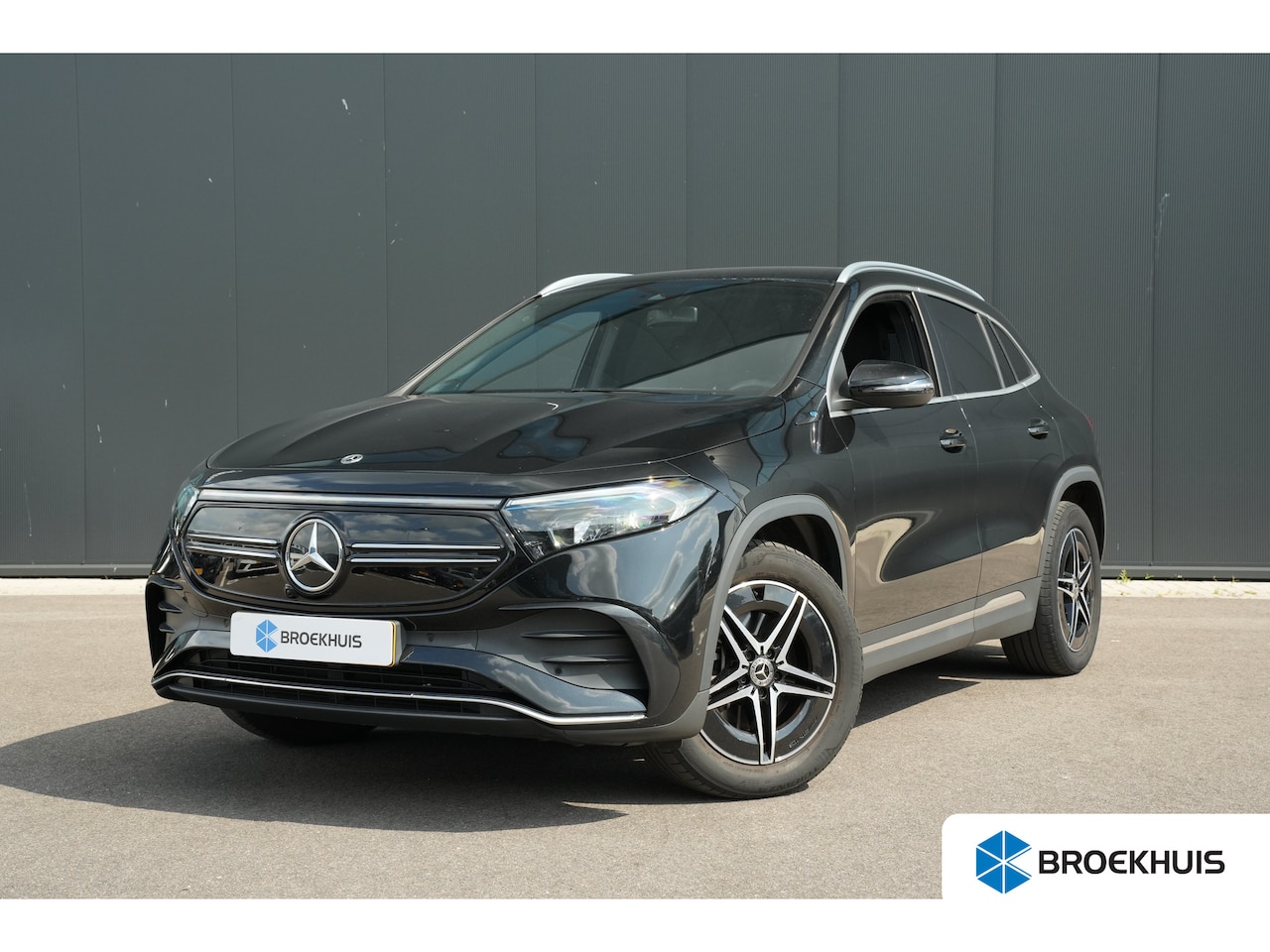 Mercedes-Benz EQA - 250 AMG Line 190PK | AMG Styling | Achteruitrijcamera | Cruise | Carplay | - AutoWereld.nl