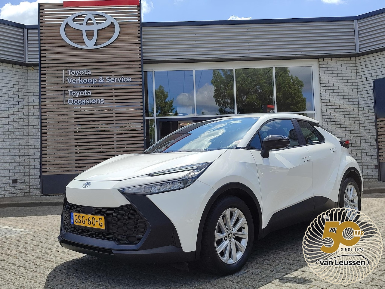 Toyota C-HR - HYBRID 140 BLIND-SPOT APPLE/ANDROID NAVI CLIMA AD-CRUISE CAMERA 17" LM-VELGEN NL-AUTO DEAL - AutoWereld.nl