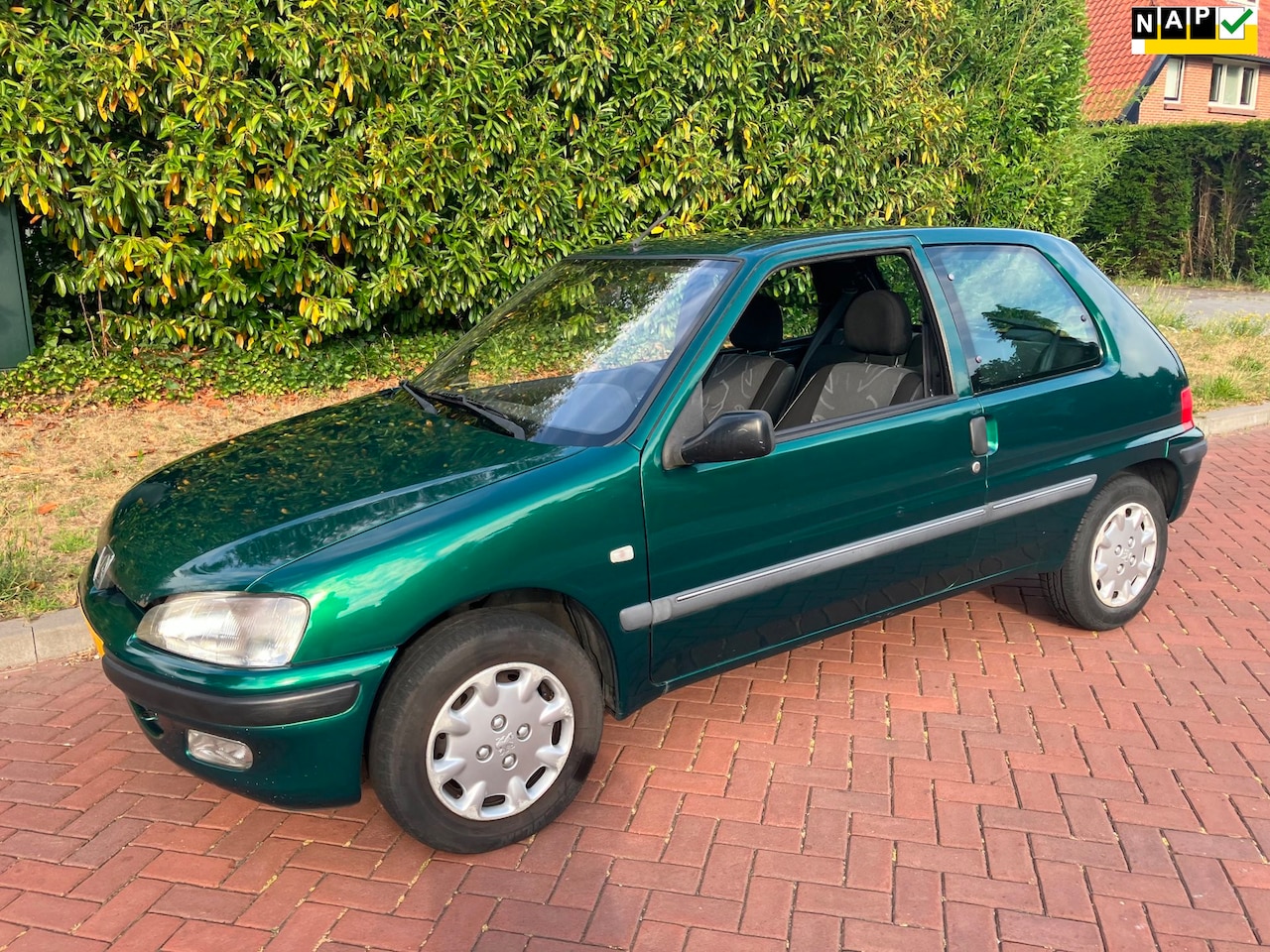 Peugeot 106 - 1.1 XTX leuke auto met n.a.p rijd goed vele opties - AutoWereld.nl