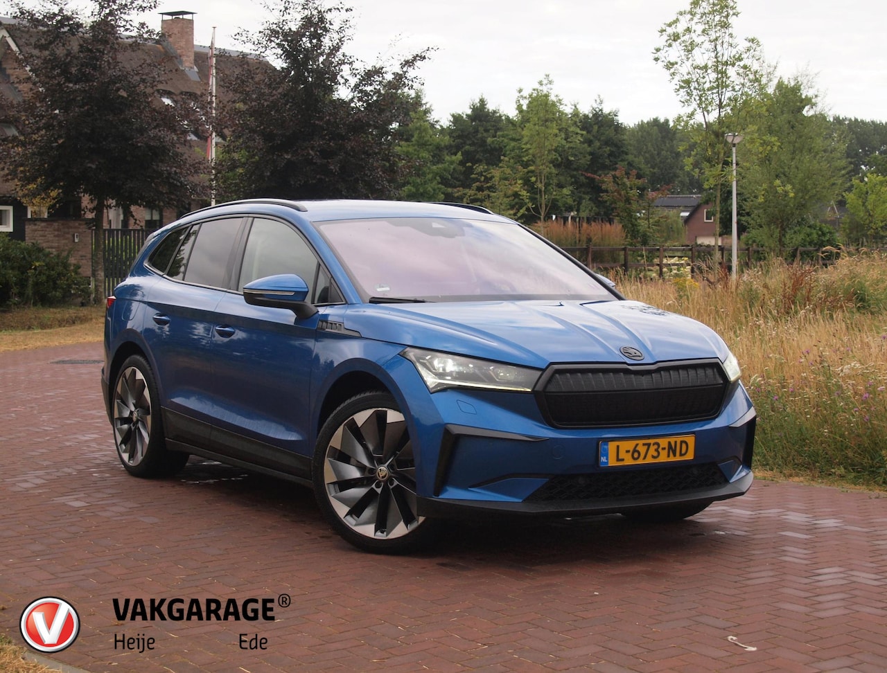 Skoda Enyaq iV - 80 First Edition | Camera | Trekhaak | Leer | Warmtepomp | Sfeerverlichting | Apple Carpla - AutoWereld.nl