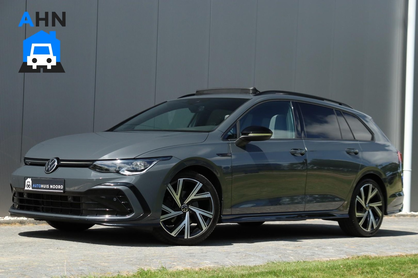Volkswagen Golf Variant - 1.5 eTSI R-Line Business 1.5 eTSI R-Line Business - AutoWereld.nl