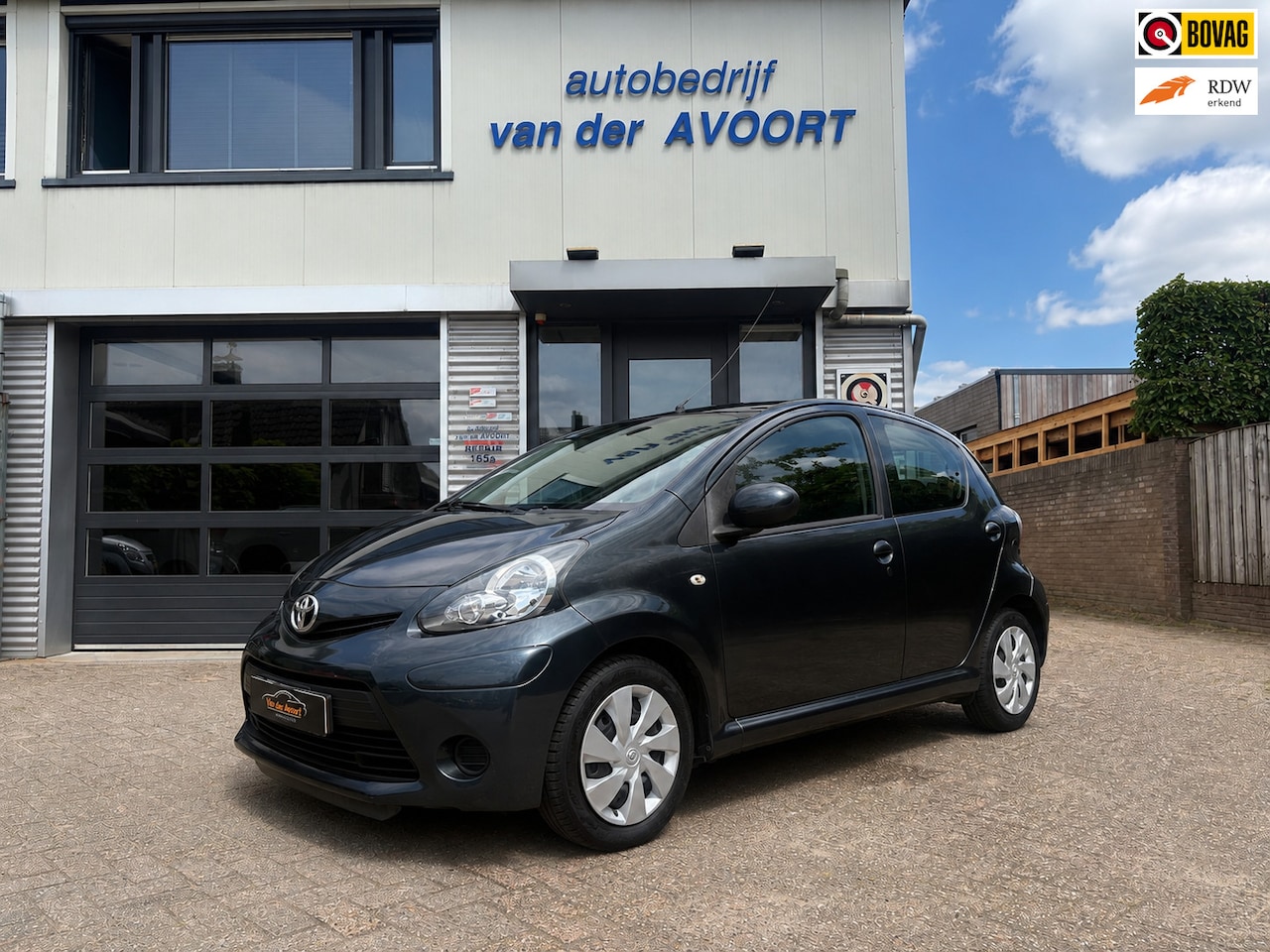Toyota Aygo - 1.0 VVT-i Aspiration 1.0 VVT-i Aspiration - AutoWereld.nl