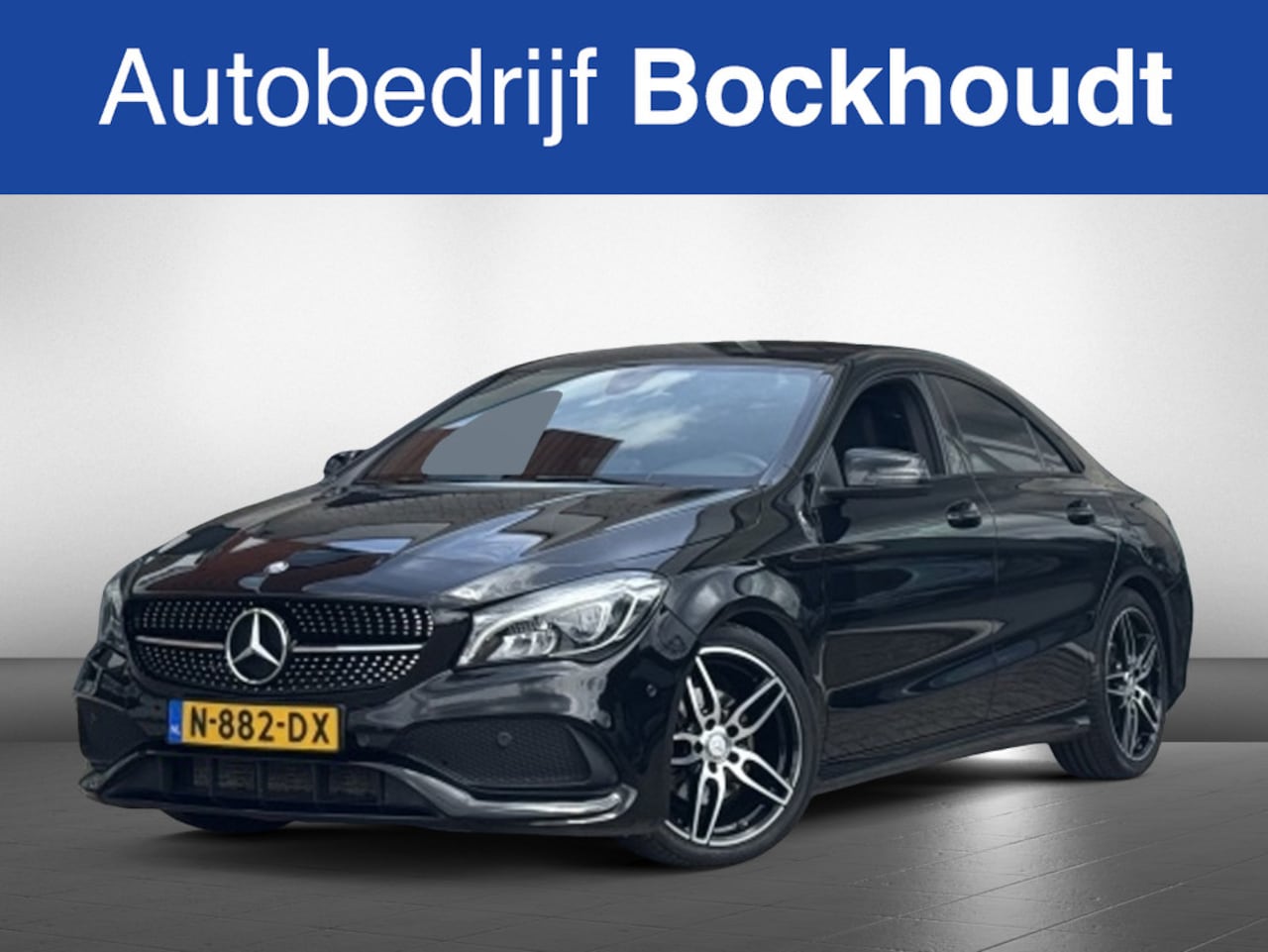 Mercedes-Benz CLA-Klasse - 200 Prestige | Navi | Stoelverwarming - AutoWereld.nl