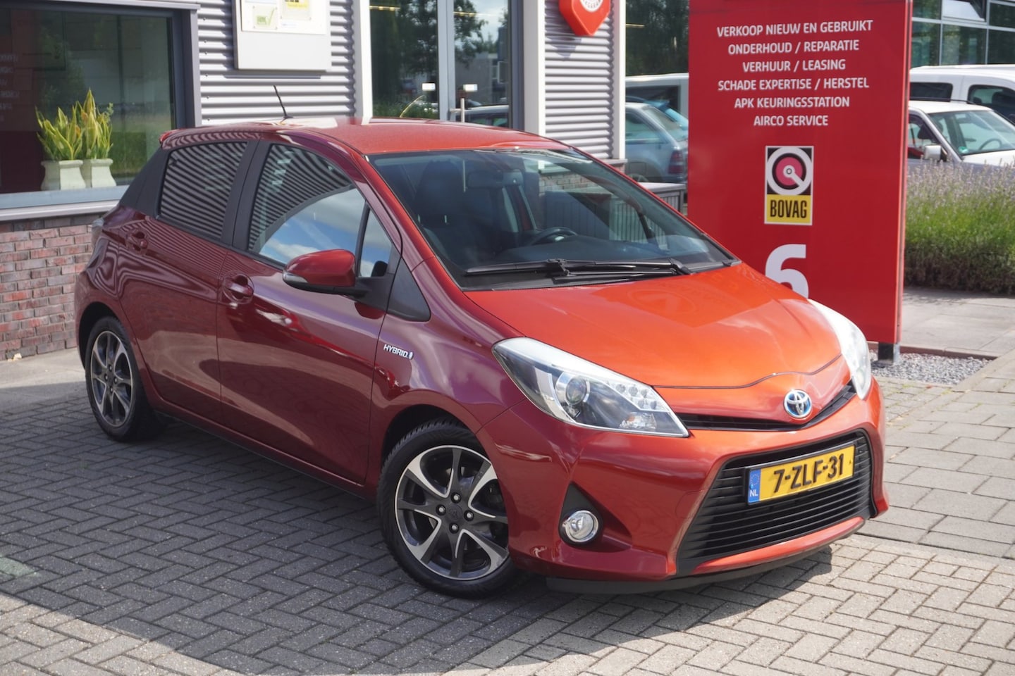 Toyota Yaris - 1.5 Full Hybrid Dynamic / Camera / Climate control / Bluetooth - AutoWereld.nl