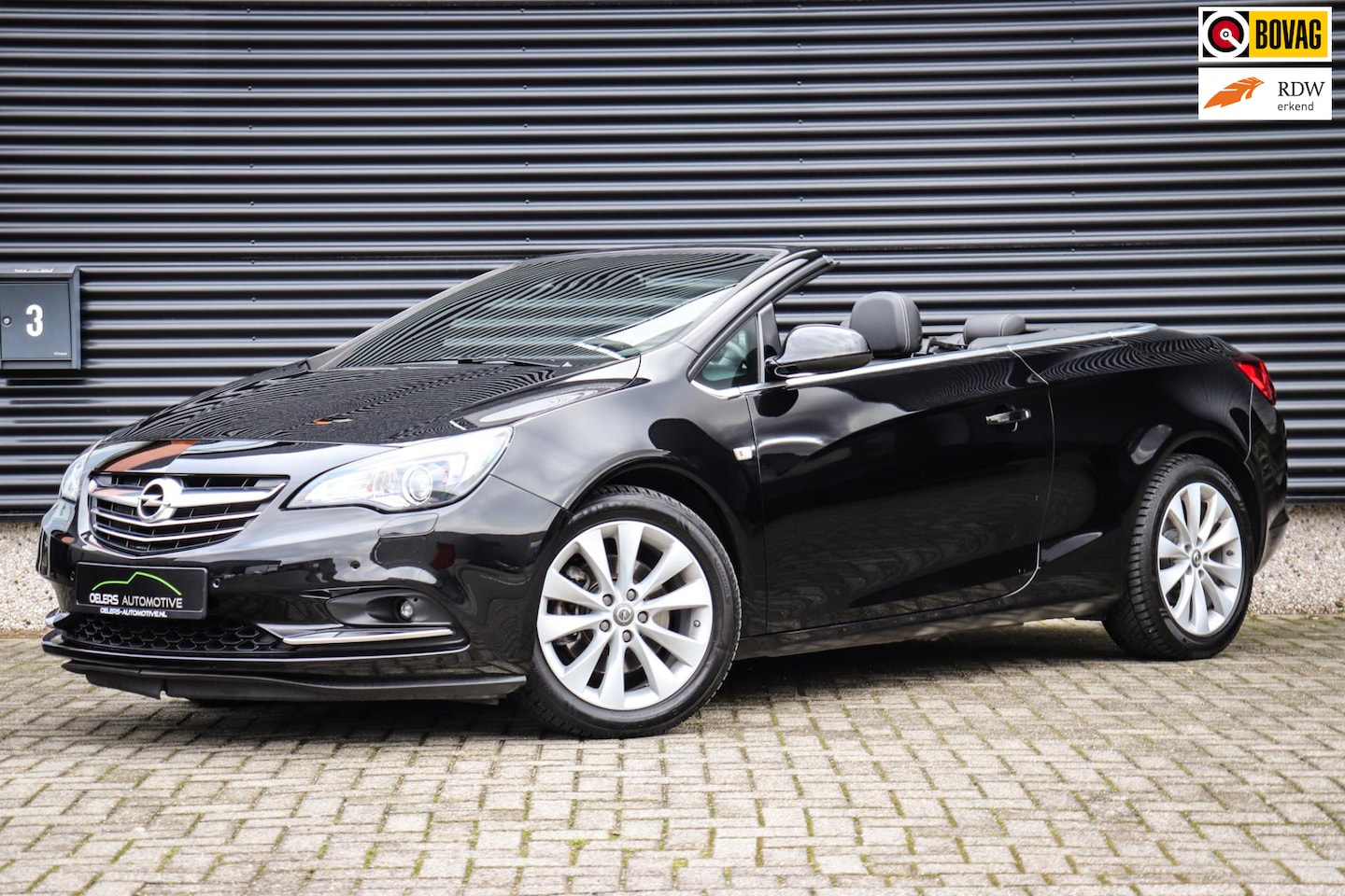 Opel Cascada - 1.6 SIDI Cabriolet | Lederen Bekleding | Stoelventilatie | Navigatie | Camera | Xenon | 1e - AutoWereld.nl