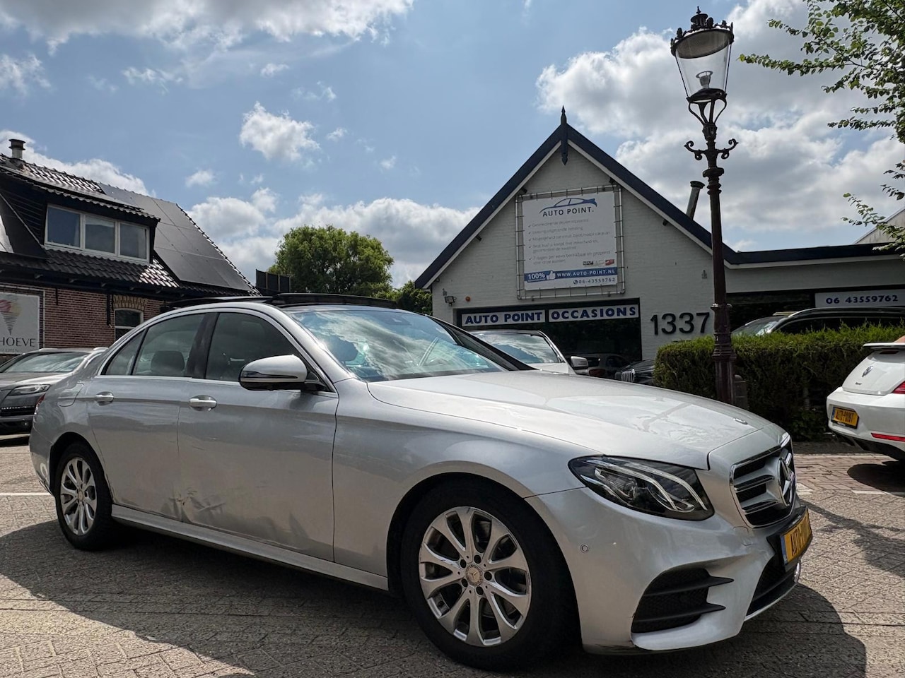 Mercedes-Benz E-klasse - 220D AMG-LINE/PANO/360CAM/AMBIANCE/PDC - AutoWereld.nl