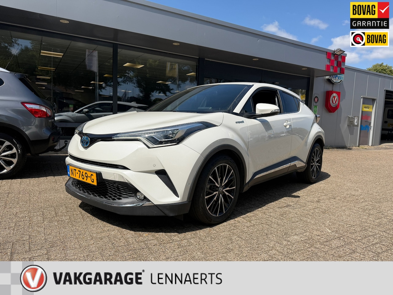 Toyota C-HR - 1.8 Hybrid Premium 1.8 Hybrid Premium, vol opties, Rijklaarprijs / 12 mnd Bovag garantie - AutoWereld.nl