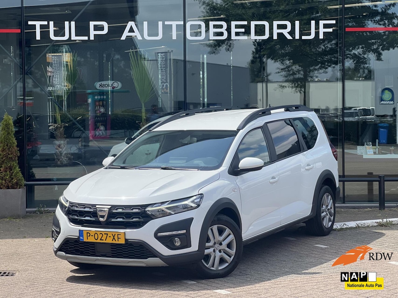 Dacia Jogger - 1.0 TCe Bi-Fuel Comfort 7p. Airco Cruise NAP - AutoWereld.nl