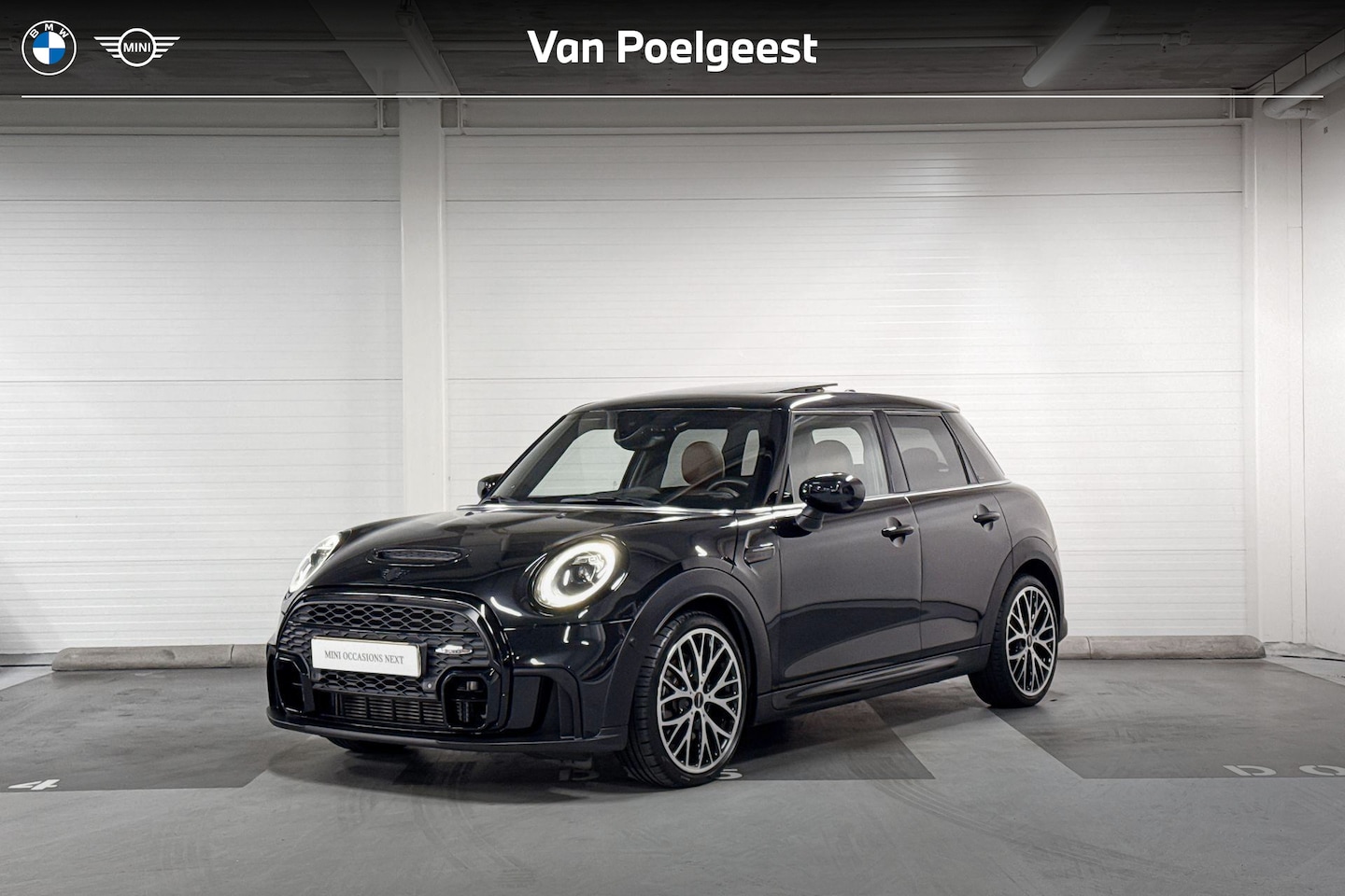MINI 5-Deurs - Cooper S Rockingham GT Edition | Harman/Kardon | Panoramadak | Head-Up Display - AutoWereld.nl