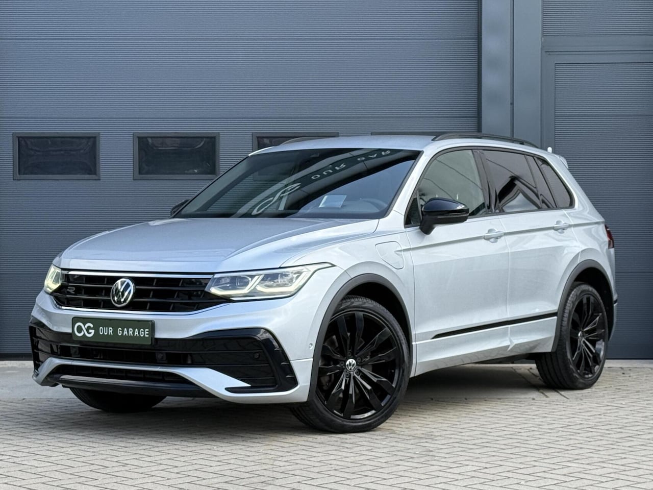Volkswagen Tiguan - 1.4 TSI eHybrid R-Line|20"|IQ Light|ACC - AutoWereld.nl