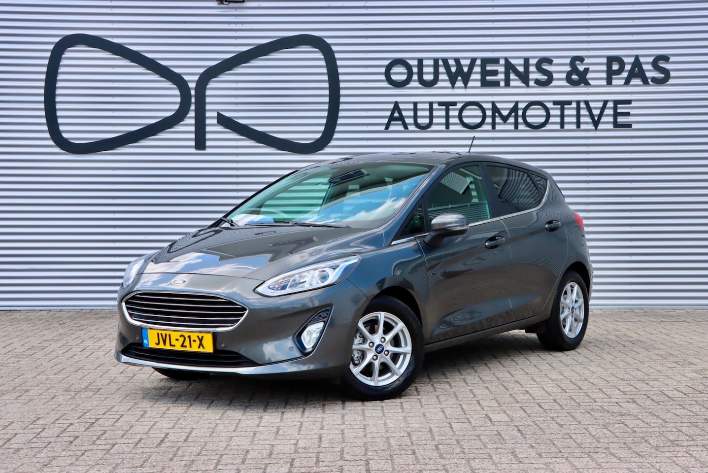 Ford Fiesta - 1.0 EcoBoost Hybrid Titanium | CARPLAY | STUURWIELVERW. | NAVIGATIE | CRUISE - AutoWereld.nl