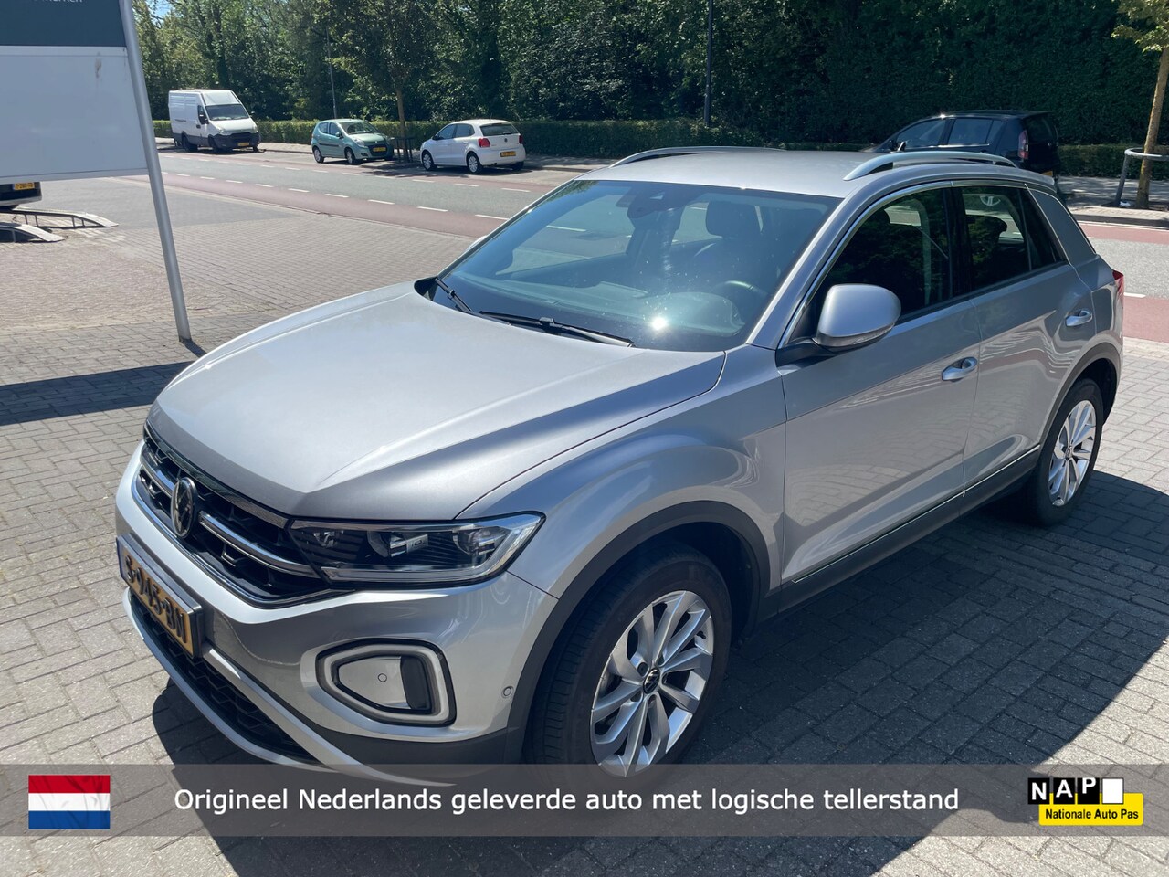 Volkswagen T-Roc - 1.5 TSI Style | LED | Dodehoek | ACC | Trekhaak afneembaar | NL-auto - AutoWereld.nl