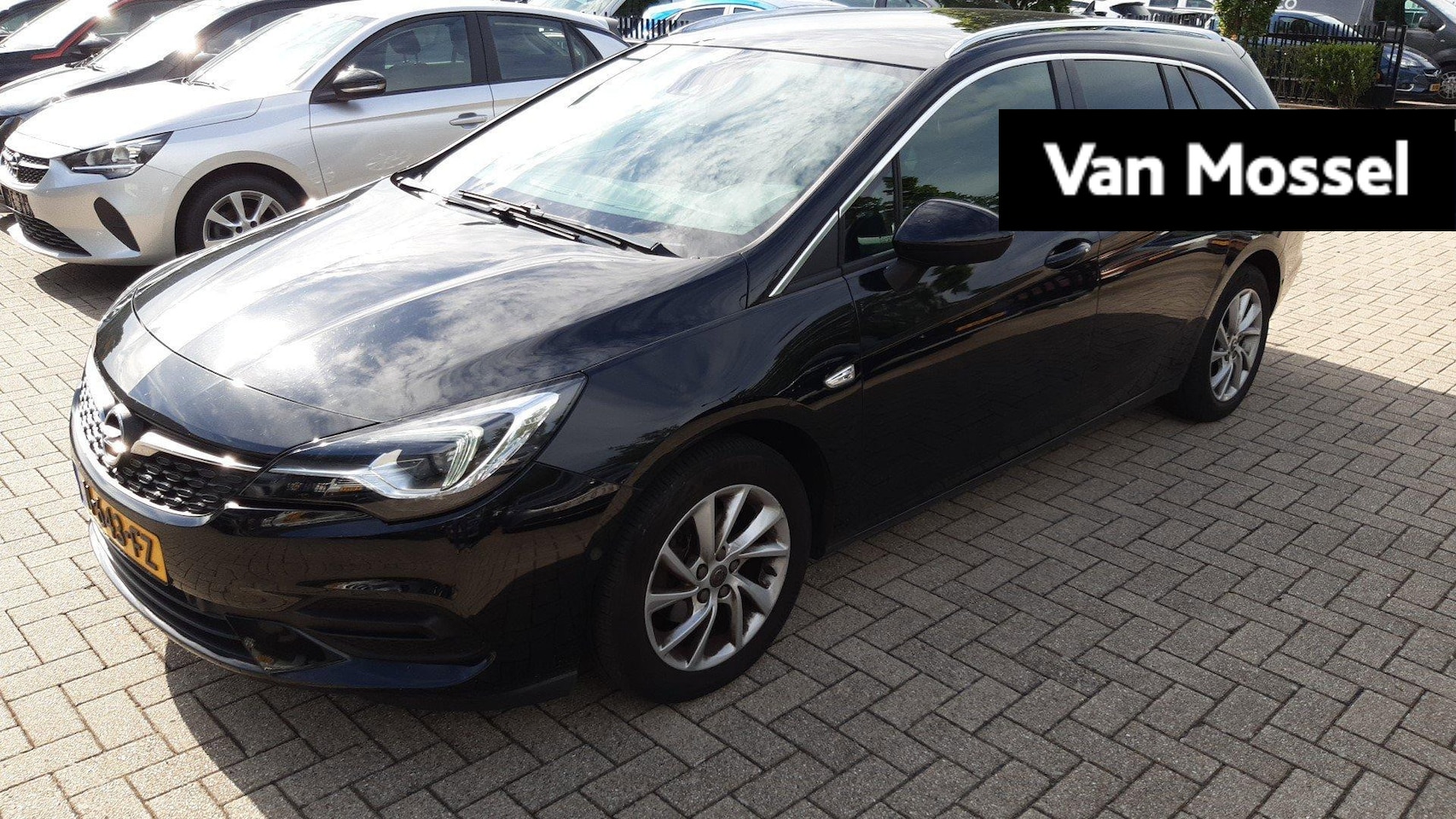 Opel Astra Sports Tourer - 1.2 Business Elegance 1.2 Business Elegance - AutoWereld.nl