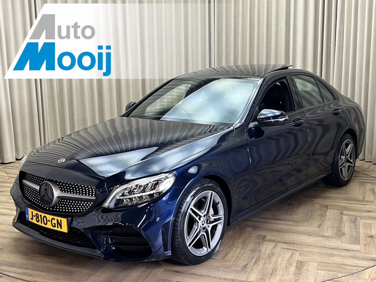 Mercedes-Benz C-klasse - 180 *AMG* Panoramadak / Leder / Camera / LED High Performance / Cruise Control / 18"LMV - AutoWereld.nl