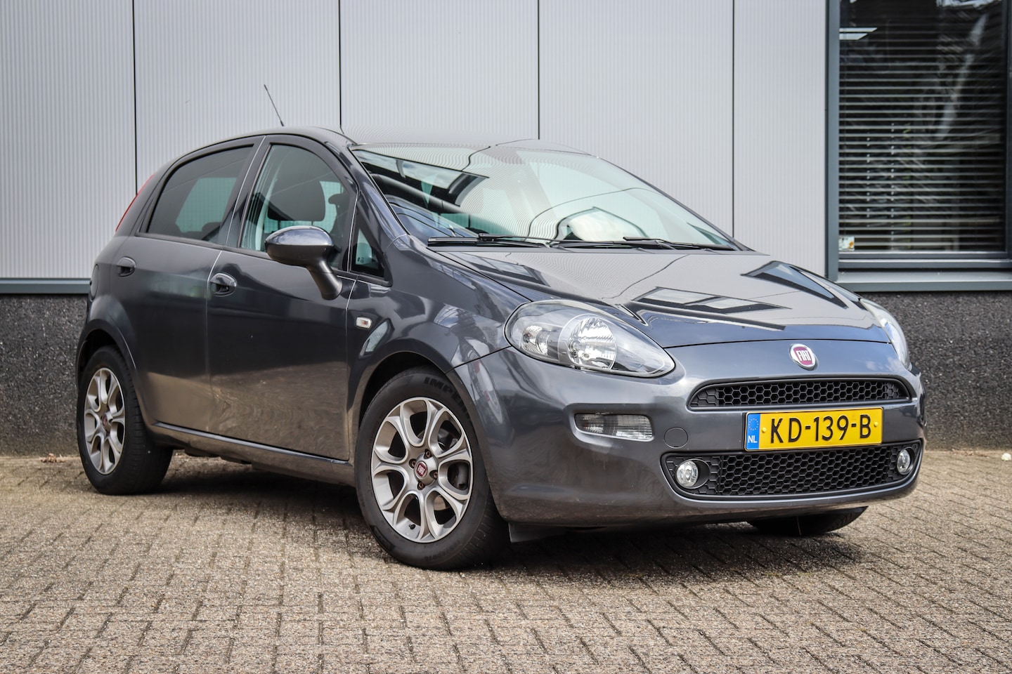 Fiat Punto Evo - 0.9 TwinAir Lounge - AutoWereld.nl