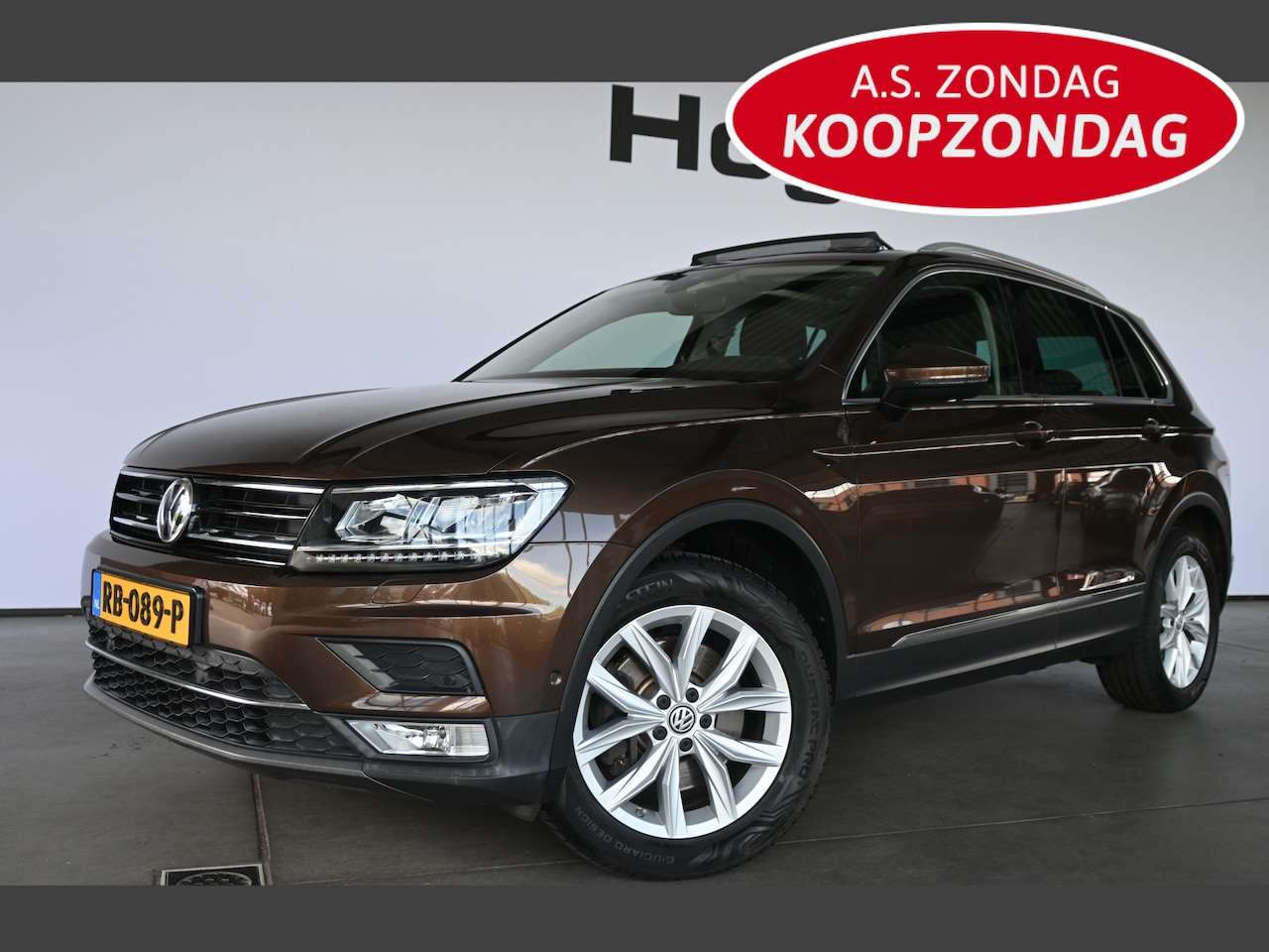 Volkswagen Tiguan - 2.0 TSI Automaat 4Motion Highline Clima Navigatie Panoramadak Stoelverwarming Inruil Mogel - AutoWereld.nl
