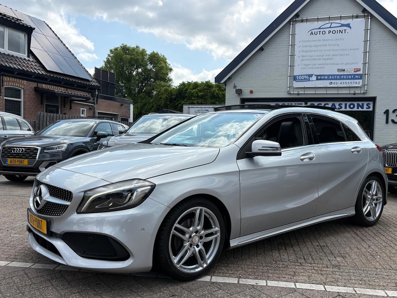 Mercedes-Benz A-klasse - 180 80600KM!NAP/AMG-PAKKET/PANO/KEYLESS - AutoWereld.nl