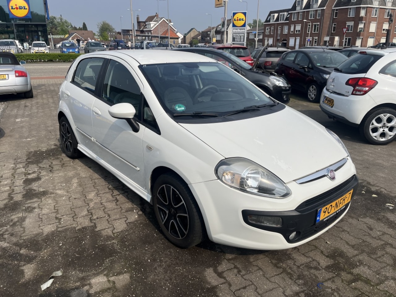 Fiat Punto Evo - 1.3 M-Jet Dynamic 1.3 M-Jet Dynamic - AutoWereld.nl