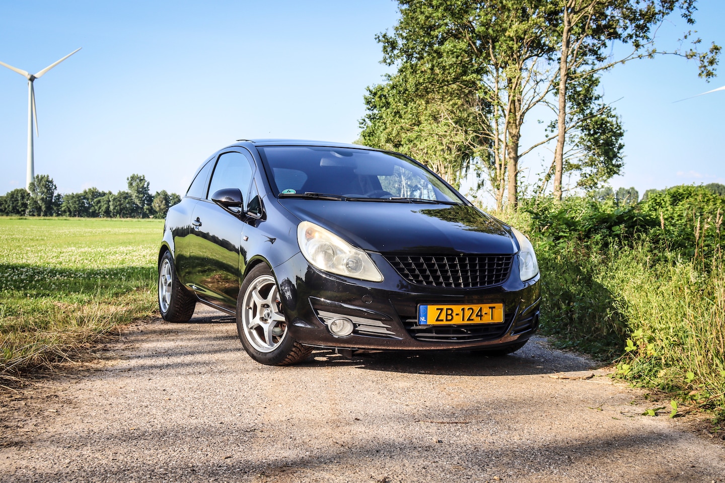 Opel Corsa - 1.2-16V Essentia Nieuwe dist.ketting, pano - AutoWereld.nl