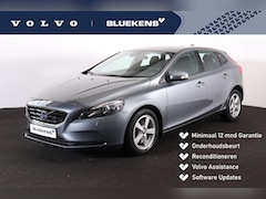 Volvo V40 - T2 Kinetic - Bi-Xenon koplampen - Verwarmde voorstoelen - Parkeersensoren achter - High Pe