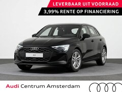 Audi A3 Sportback - Pro Line 40 TFSI e 204 pk | Afgevlakt sportstuur | Achteruitrijcamera | Dynamisch led verl