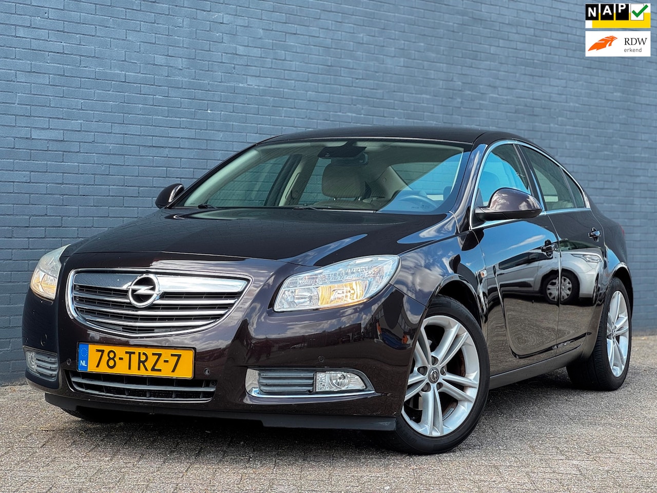Opel Insignia - 1.4 Turbo EcoFLEX Edition|LEDER|NAVI|STOELVERW|PSENSOR|6BAK|TOPCONDITIE|DEALERONDERH - AutoWereld.nl