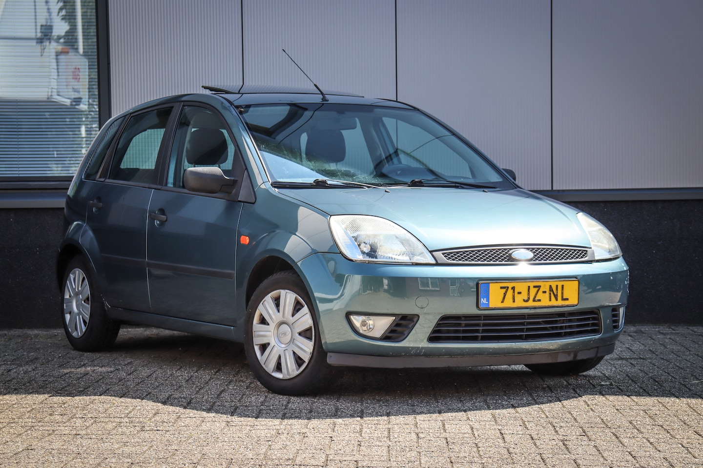 Ford Fiesta - 1.6-16V Trend - AutoWereld.nl